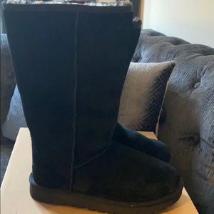 UGG Classic Tall Animal